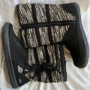 Boots Rocket Dog Black Size 8 Gently Used